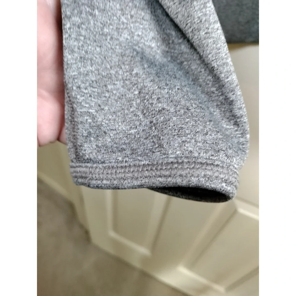 The North Face Men's Gray Performance Jacket - Size L - Missing Zipper Pull